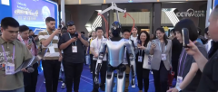 中国智制“含新量”持续提拔 广交会机械人炫技